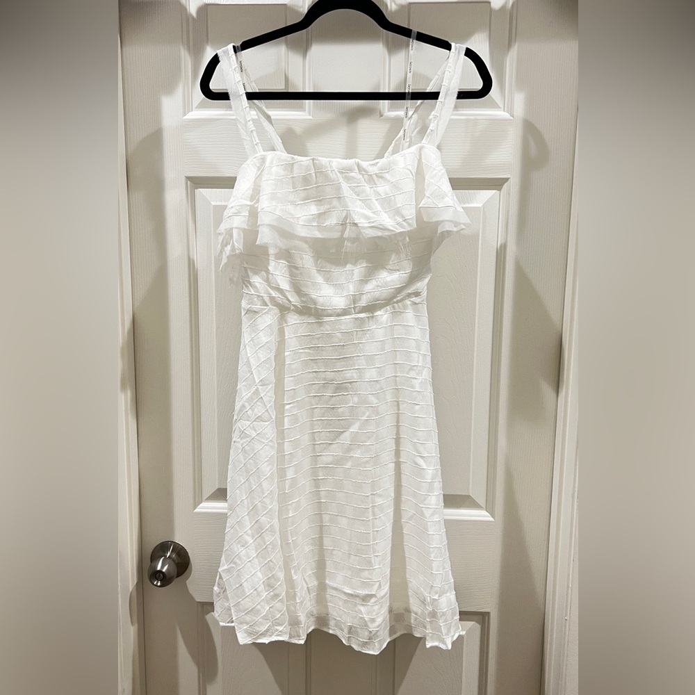 Lucy Paris NWT Elegant White Ruffled Dress size large
